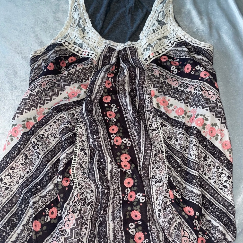 Boho Lace-Trim Floral Tank Top - Black & Grey & Peach